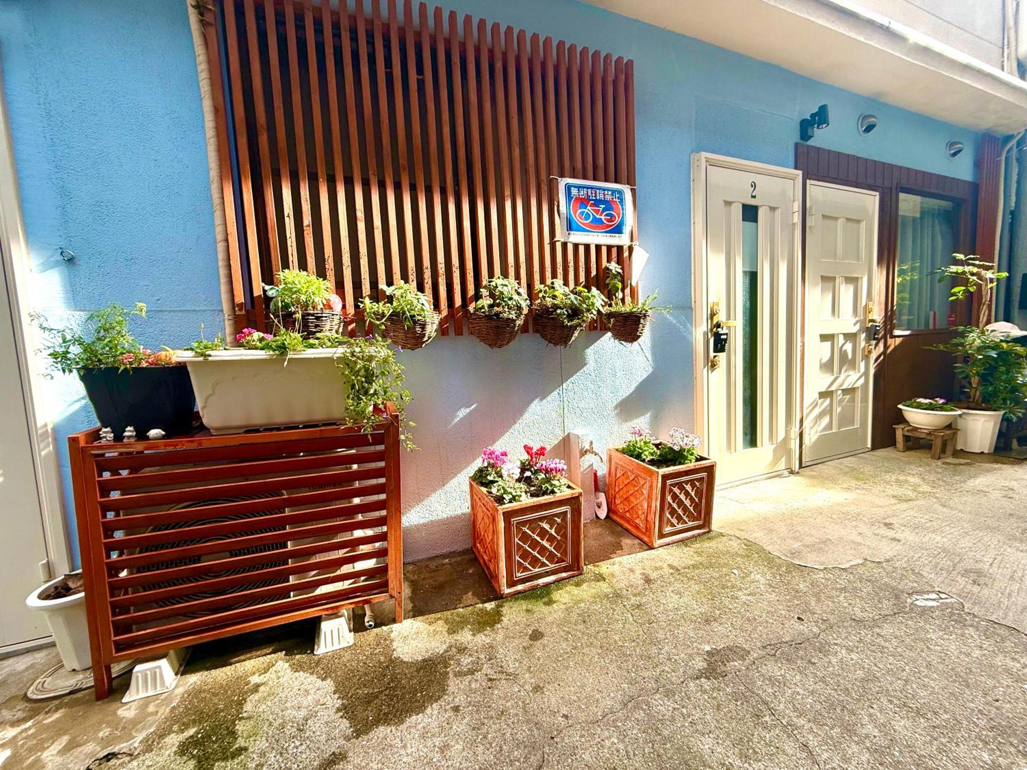 難波心斎橋10Minutes民宿2号室 Osaka Dış mekan fotoğraf